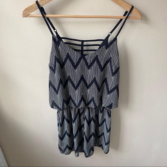 Ya Los Angeles | Black & White Chevron Romper | Small - Picture 2 of 5